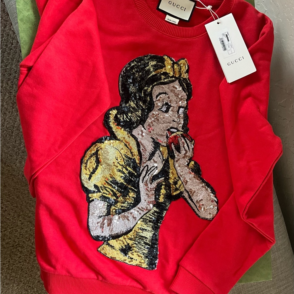 Gucci Snow White embroidered sweatshirt NEW size L